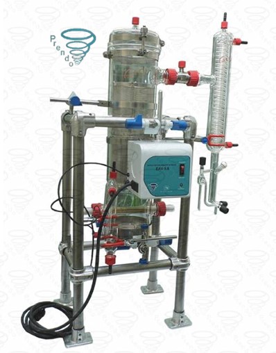 El Extractor por arrastre de vapor es un aparato que permite la separación de sustancias insolubles en agua y ligeramente volátiles de otros product